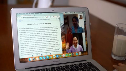 Por meio da compreensão do mistério dos nomes de Deus, eu acompanho os passos do Cordeiro